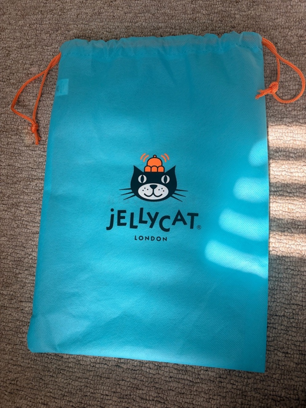 Medium Jellycat dust bag ✨
